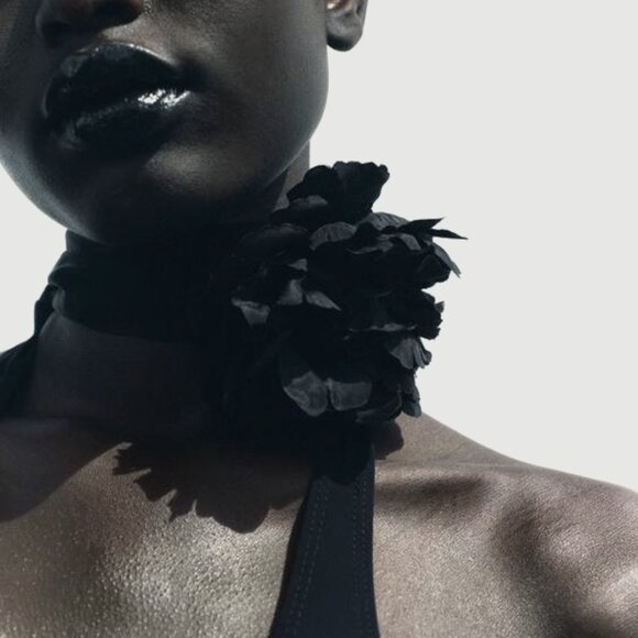 NWT ZARA BLACK FLORAL SCARF CHOCKER